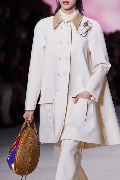 Look 85